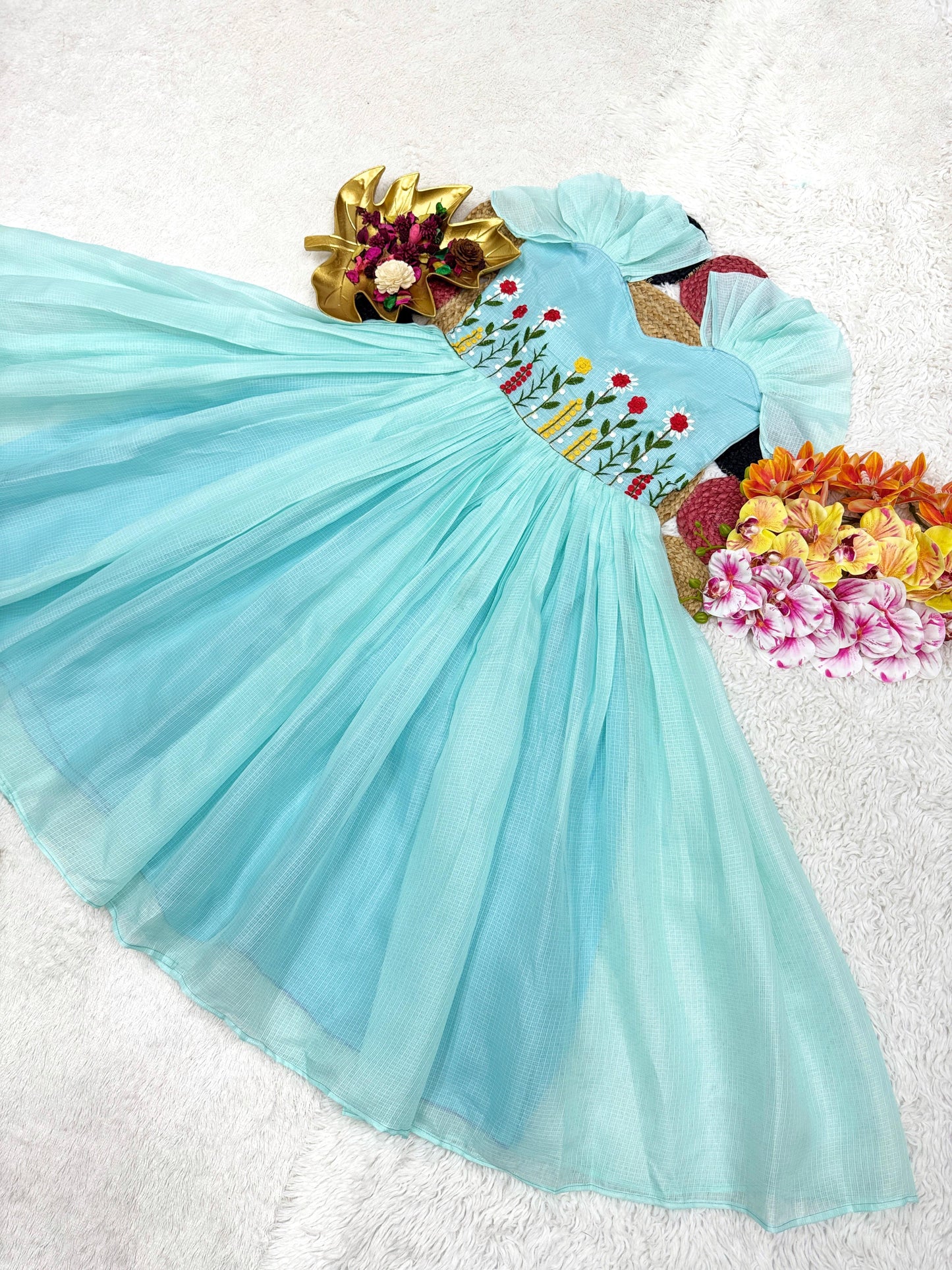 Beautiful Stylist Gown with Handowk Design